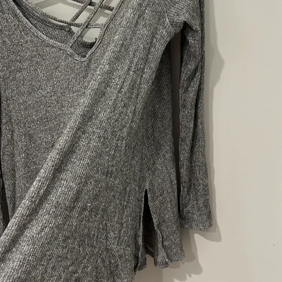 Cross Front Long Sleeve - Picture 3 of 4